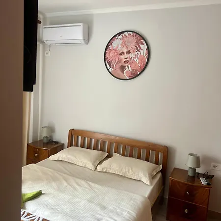 Cozy Korce